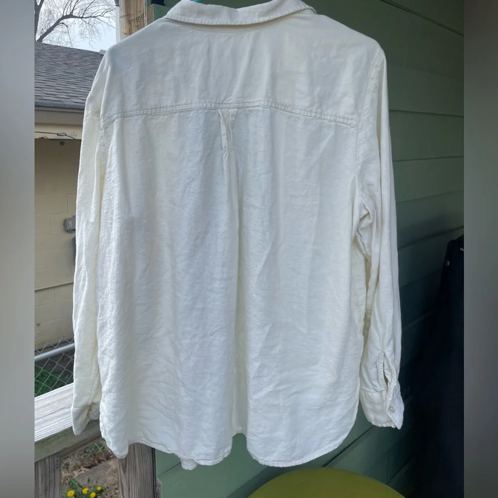 LOFT Button Up - Picture 2 of 2